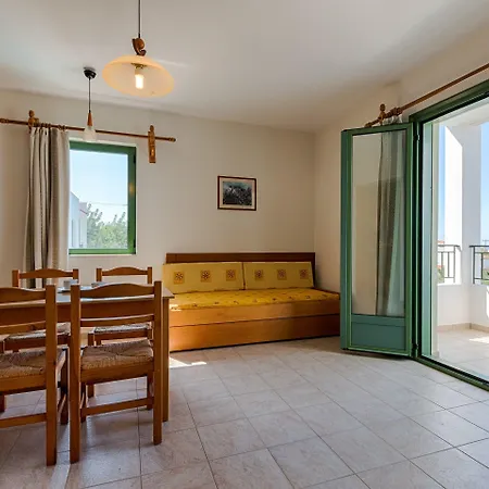 Mitos Village Апарт-готель