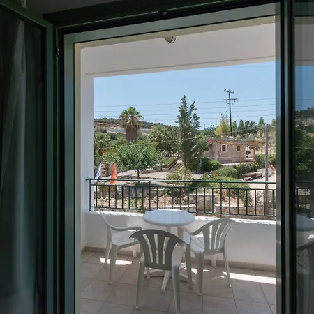 מלון דירות Mitos Village