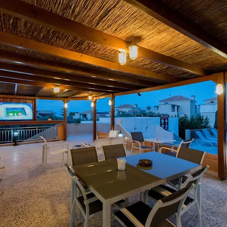 Mitos Village מלון דירות הרסוניסוס
