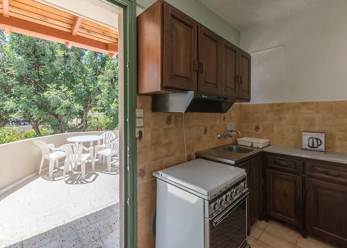 Mitos Village Aparthotel