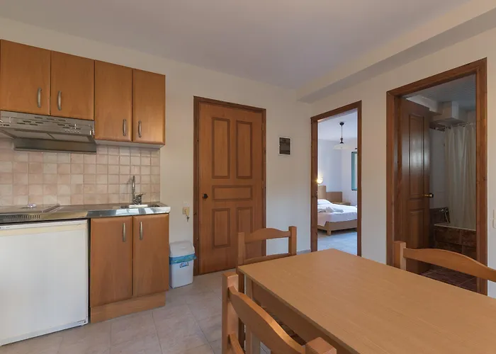 Mitos Village Aparthotel 4*