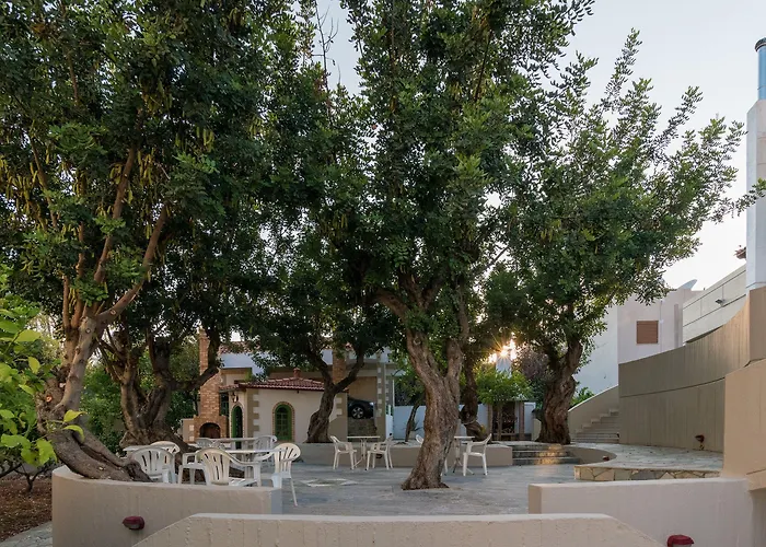 Mitos Village Aparthotel