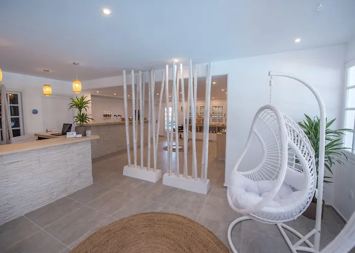 Aparthotel Mitos Village