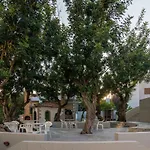 Mitos Village Lejlighedshotel