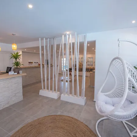 Hotel apartamentowy Mitos Village