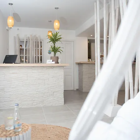 Hotel apartamentowy Mitos Village 4*